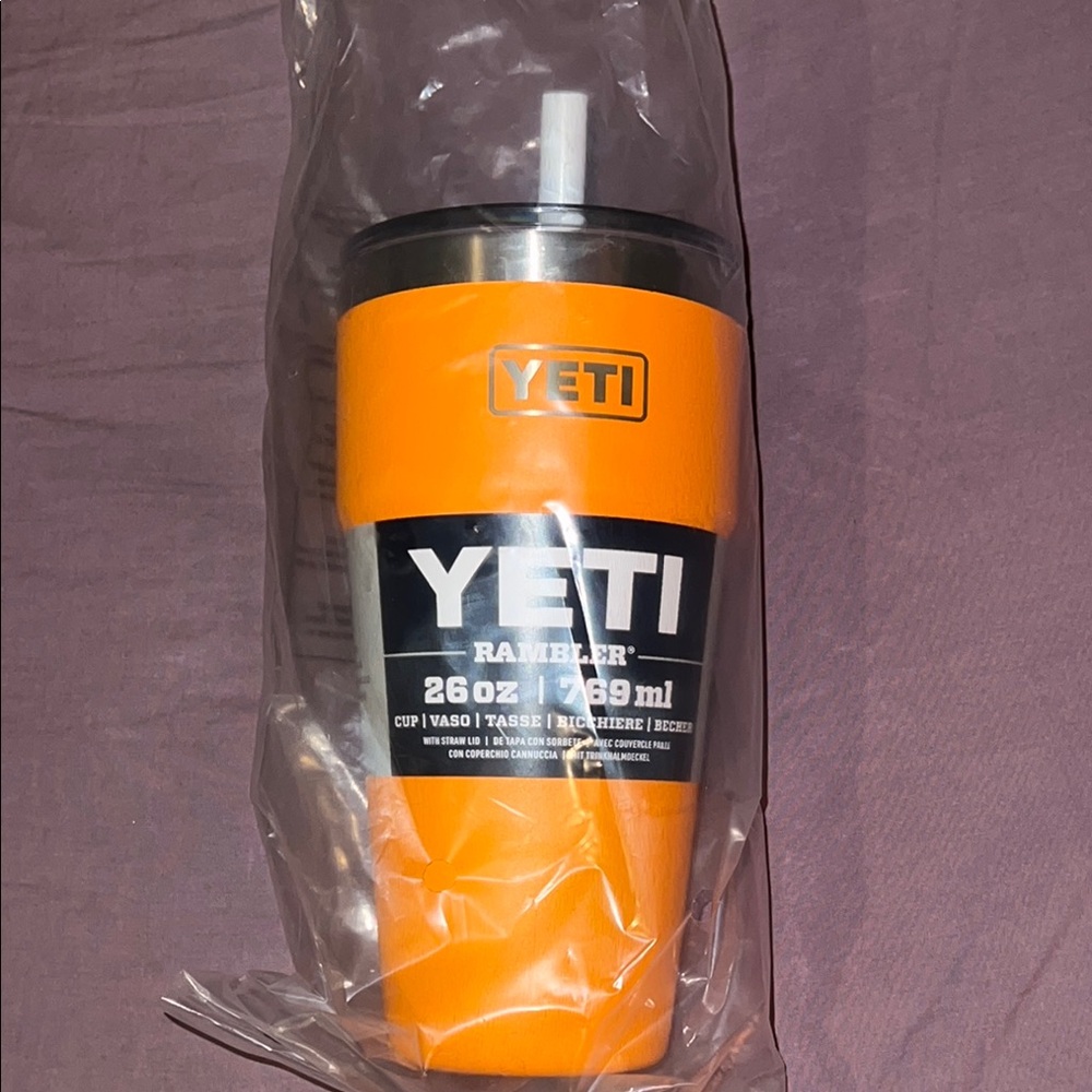 YETI Rambler 26 oz Tumbler in King Crab Orange